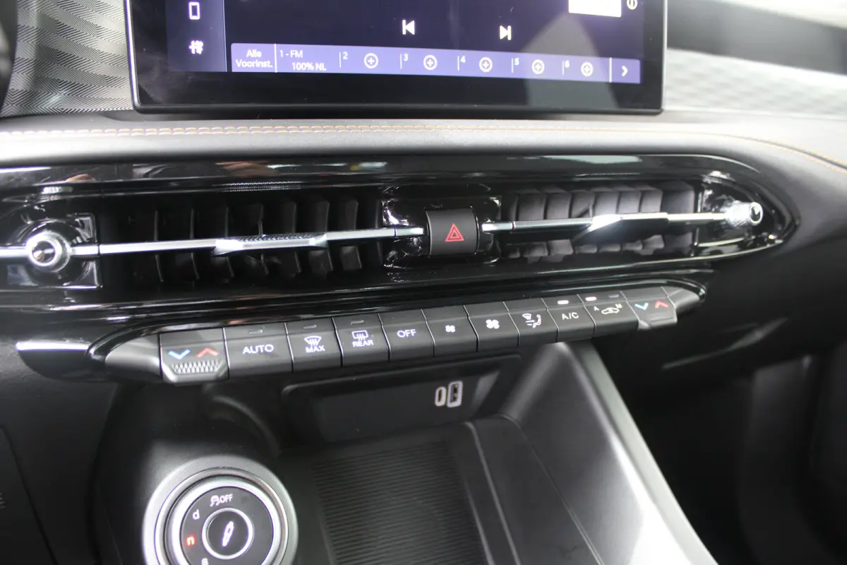1.5T Hybrid Veloce | Lederen bekleding | Adaptieve cruise control | Stoelventilatie voor | Matrix LED |