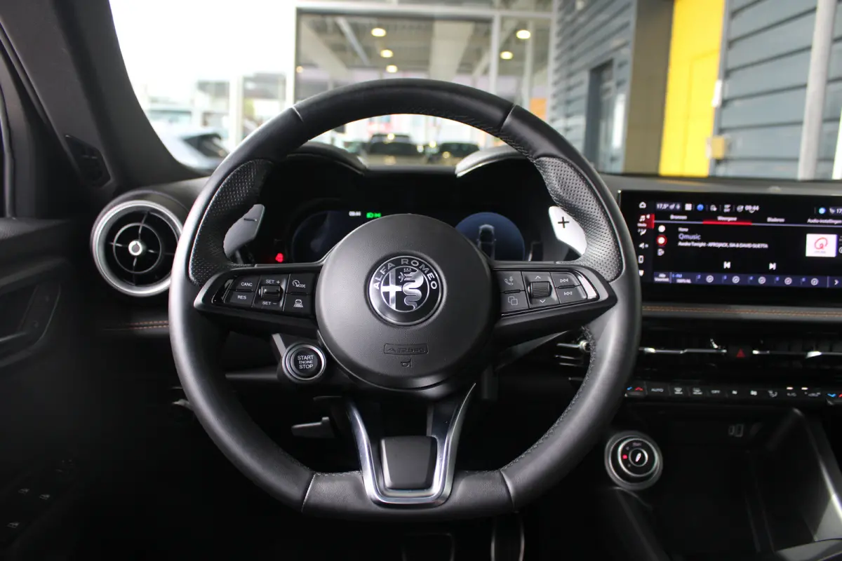 1.5T Hybrid Veloce | Lederen bekleding | Adaptieve cruise control | Stoelventilatie voor | Matrix LED |