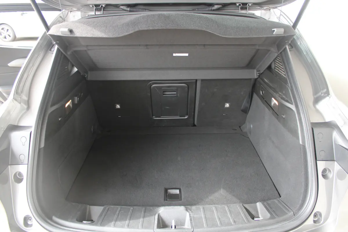 1.5T Hybrid Veloce | Lederen bekleding | Adaptieve cruise control | Stoelventilatie voor | Matrix LED |