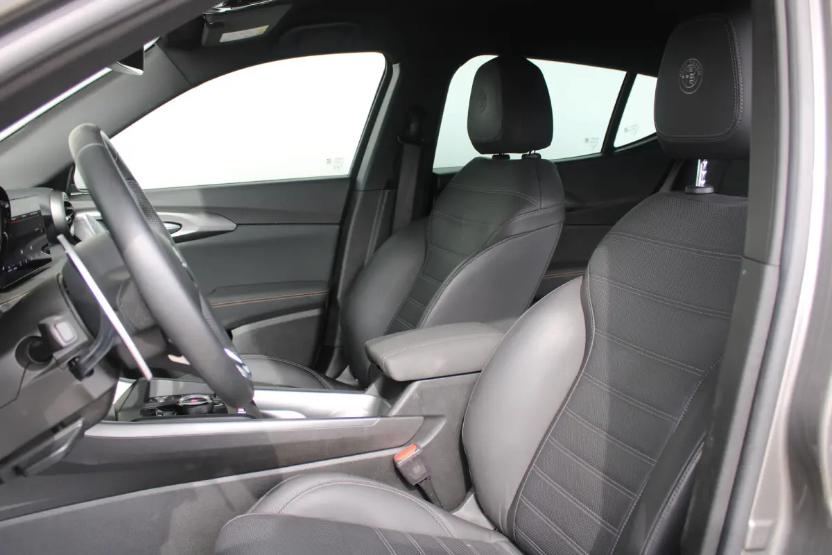 1.5T Hybrid Veloce | Lederen bekleding | Adaptieve cruise control | Stoelventilatie voor | Matrix LED |