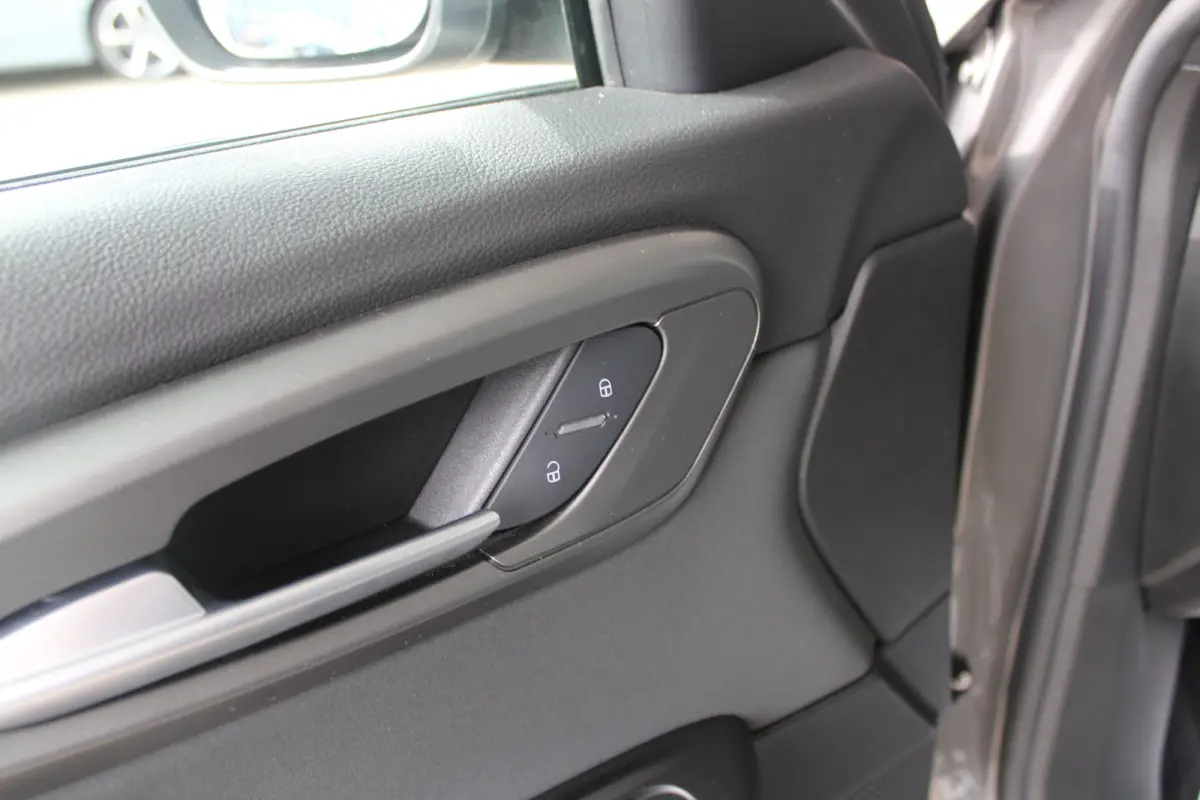1.5T Hybrid Veloce | Lederen bekleding | Adaptieve cruise control | Stoelventilatie voor | Matrix LED |