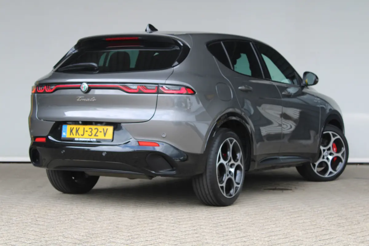 1.5T Hybrid Veloce | Lederen bekleding | Adaptieve cruise control | Stoelventilatie voor | Matrix LED |
