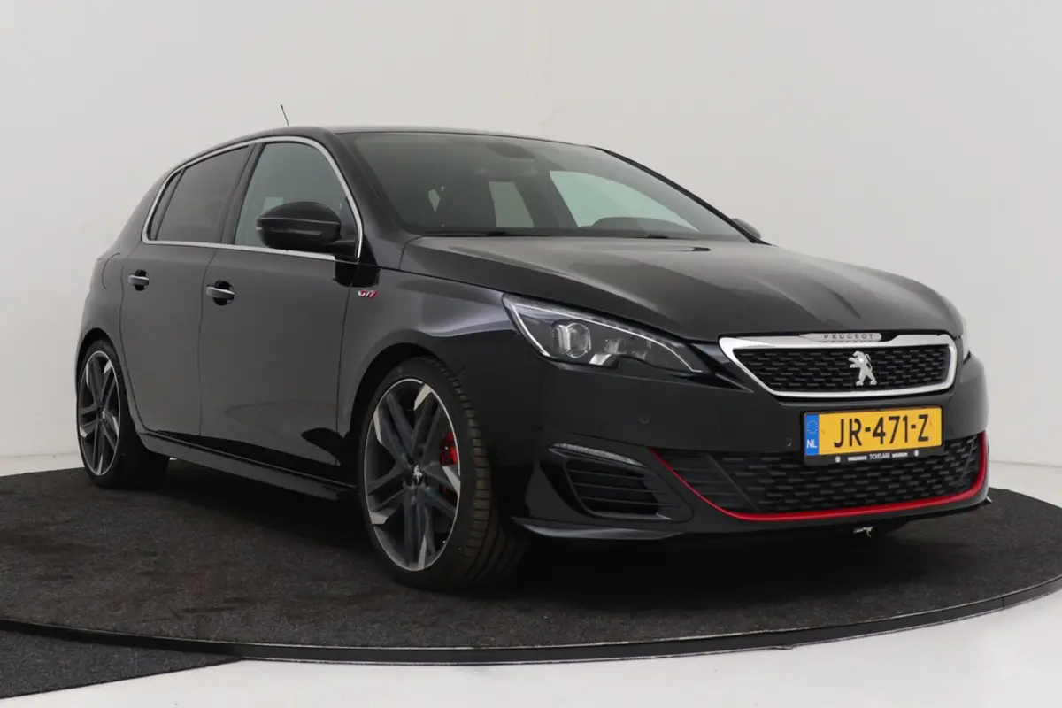 1.6 e-THP GTi 250 | Org NL | Camera | Stoelverwarming | Denon Audio | Keyless Entry/Start | Stoelmassage |