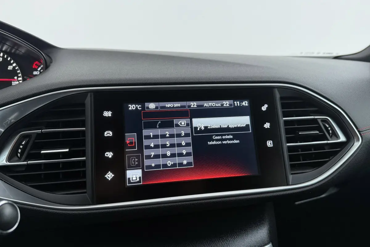 1.6 e-THP GTi 250 | Org NL | Camera | Stoelverwarming | Denon Audio | Keyless Entry/Start | Stoelmassage |
