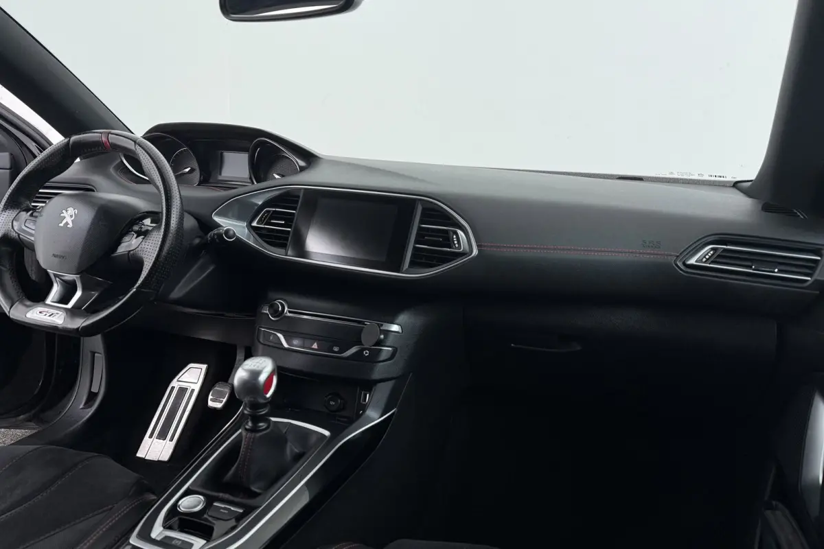 1.6 e-THP GTi 250 | Org NL | Camera | Stoelverwarming | Denon Audio | Keyless Entry/Start | Stoelmassage |