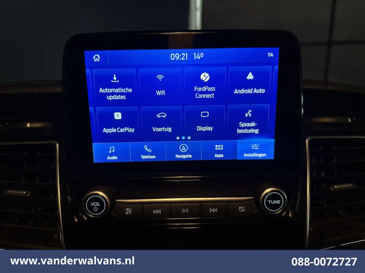 2.0 TDCI 130pk L2H1 Euro6 Airco | Navigatie | Apple Carplay | LED | Cruisecontrol | 2800kg Trekhaak Android Auto, Verwarmde voorruit, Stoelverwarming, Parkeersensoren, Bijrijdersbank