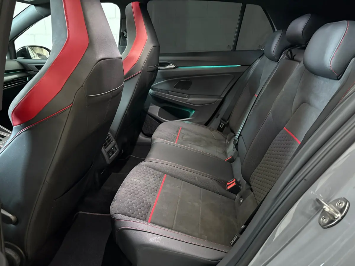 GTI Clubsport 45 editie Full option *Akrapovic