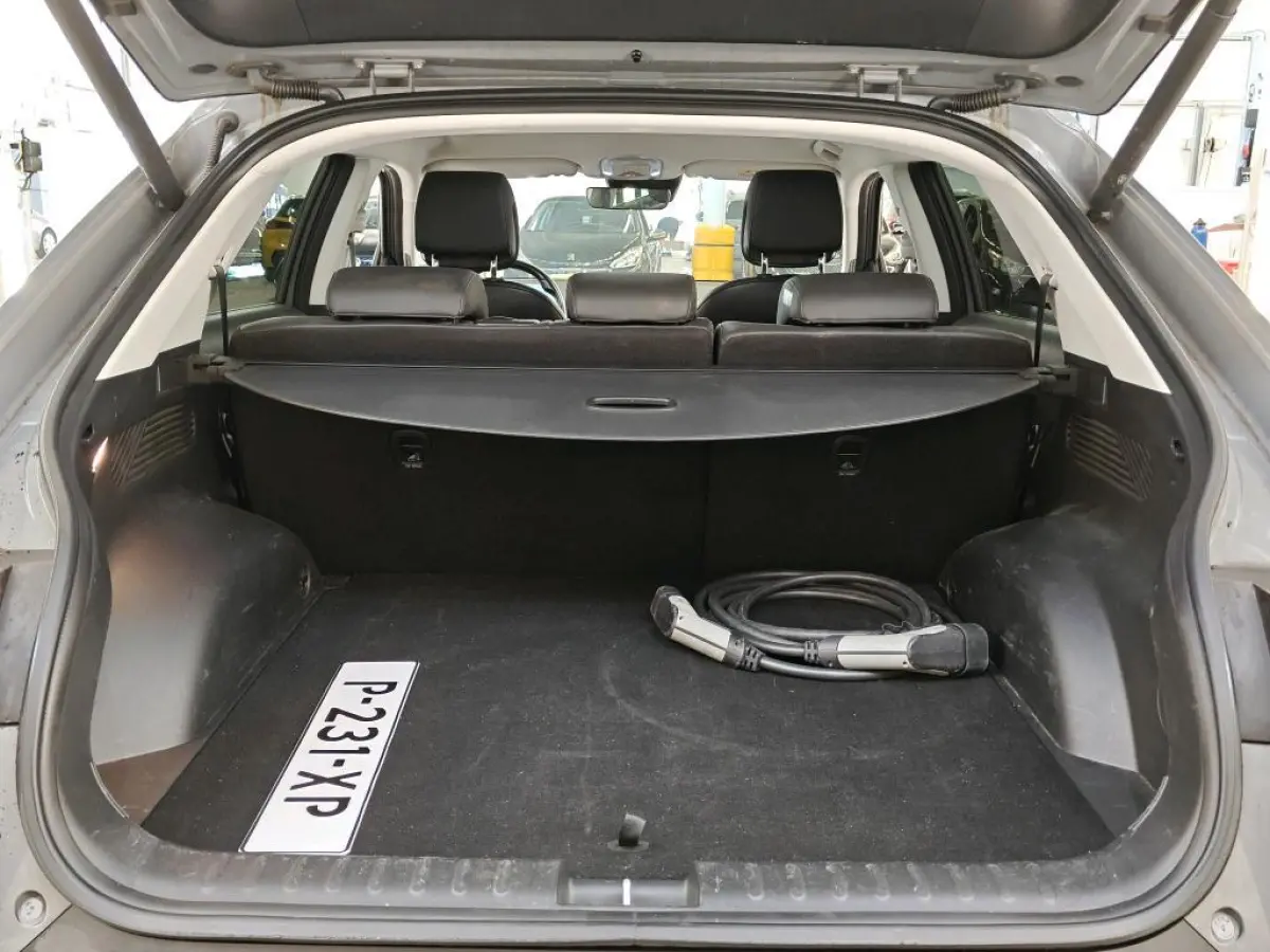 CONNECT 73 kWh (100% SOH) I TREKHAAK (1600KG) I CLIMATE CONTROL I P-CAMERA I APPLE CARPLAY