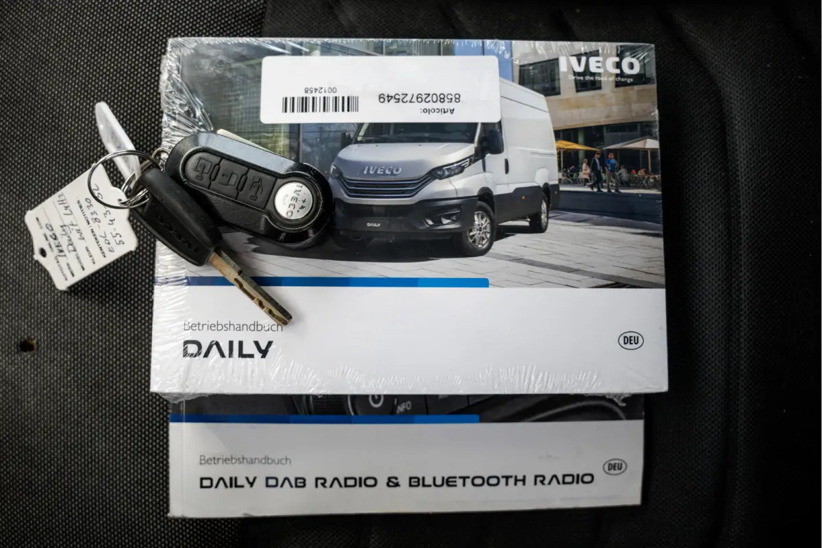 **35S16 | L4H2 | 157 PK | 3-Zits | Airco | Parkeersensoren**