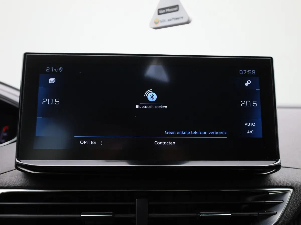 1.2 PureTech Blue Lease Active | NAVIGATIE | ACHTERUITRIJCAMERA | APPLE CARPLAY / ANDROID AUTO | CLIMATE CONTROL |