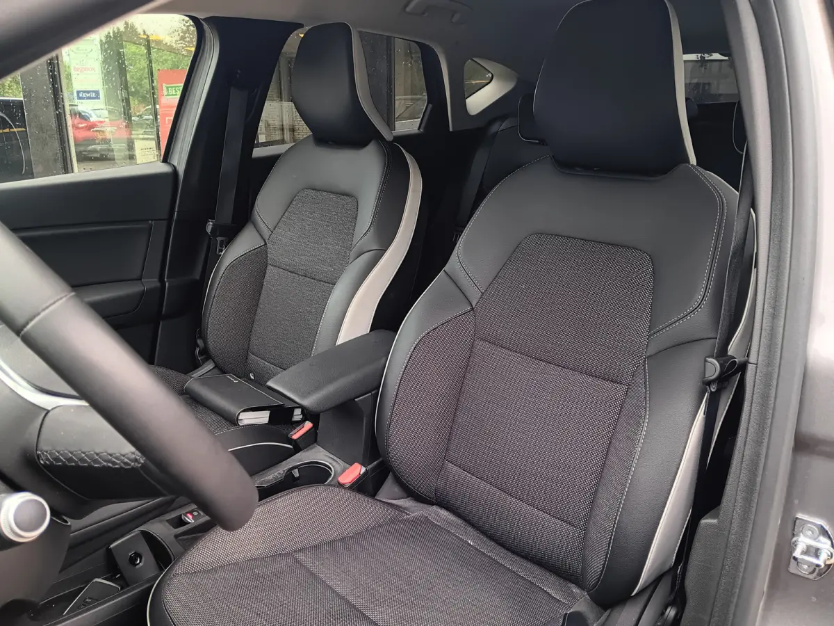 1.6 E-Tech Plug-in Hybrid 160 Edition One GROOT NAV,VIRTUAL DASH. AUTOMAAT