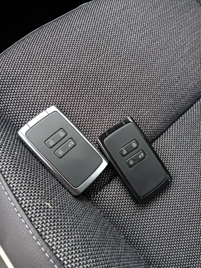 1.6 E-Tech Plug-in Hybrid 160 Edition One GROOT NAV,VIRTUAL DASH. AUTOMAAT