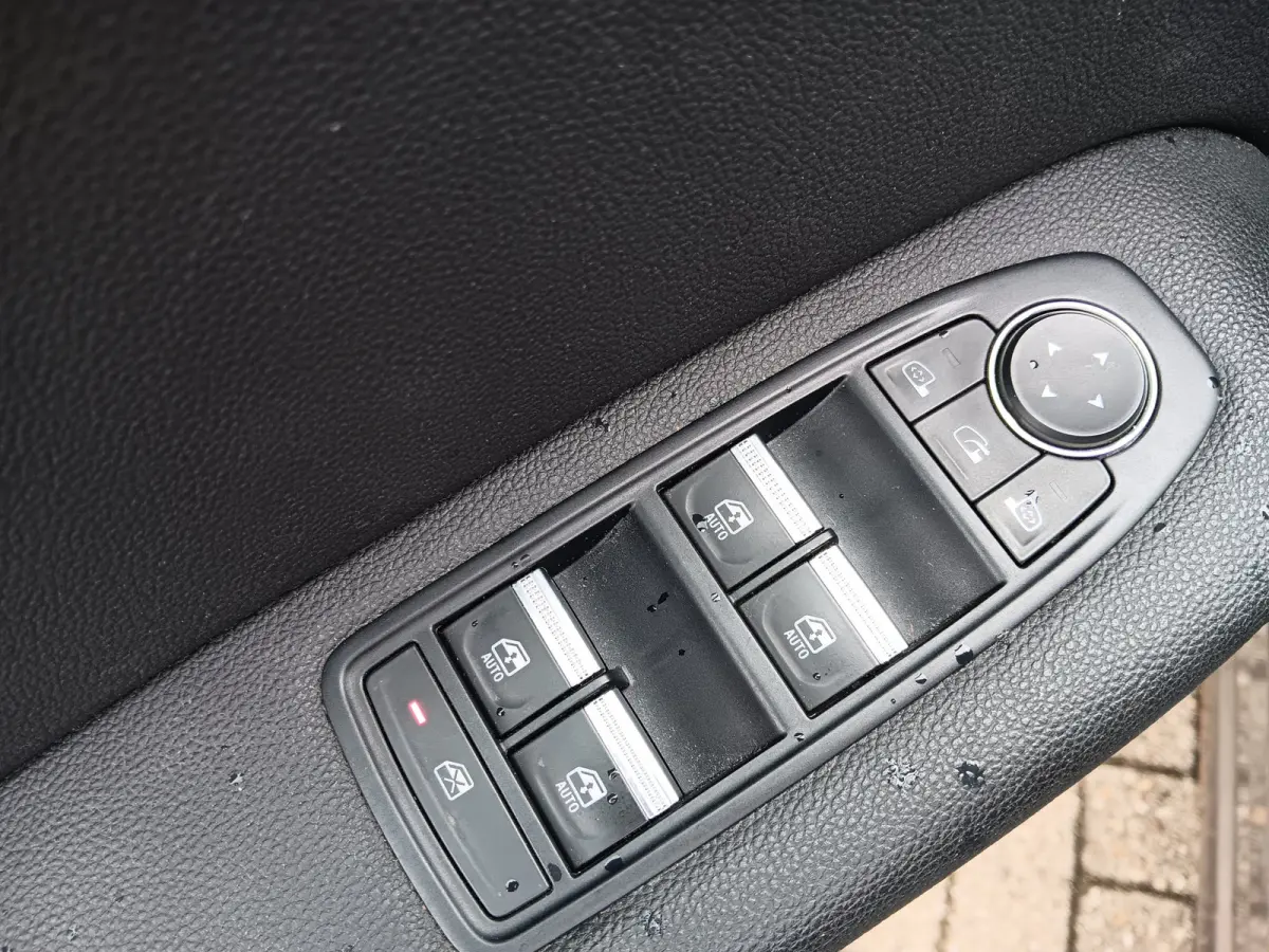 1.6 E-Tech Plug-in Hybrid 160 Edition One GROOT NAV,VIRTUAL DASH. AUTOMAAT