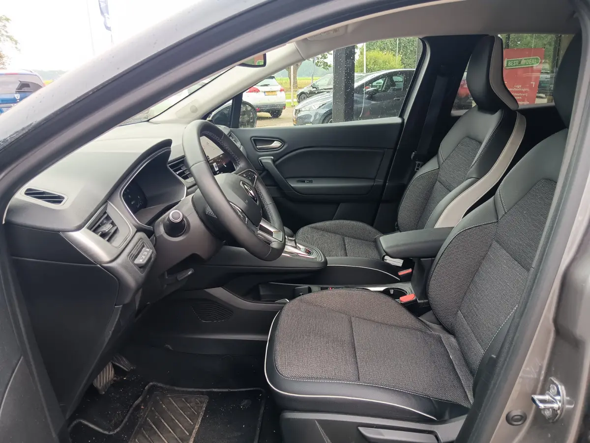 1.6 E-Tech Plug-in Hybrid 160 Edition One GROOT NAV,VIRTUAL DASH. AUTOMAAT