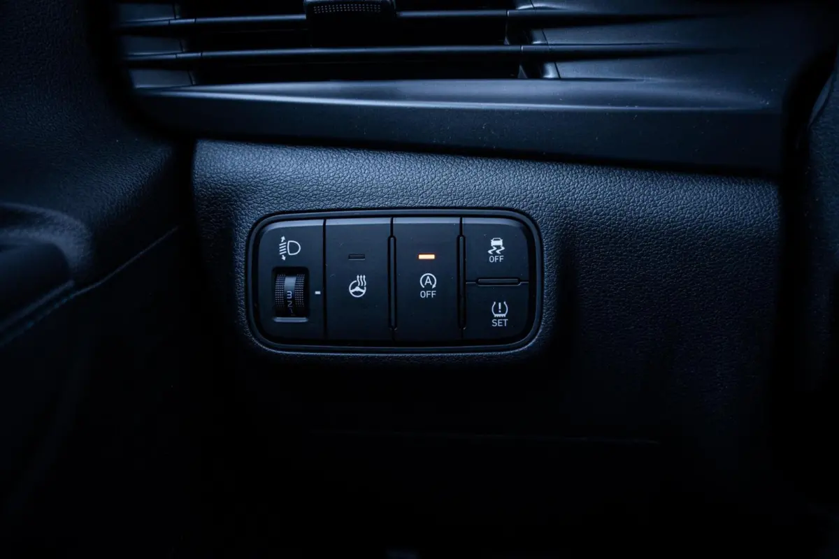 1.0 T-GDI*BOSE*CAMERA*DIGITAAL DASH*CARPLAY*LED