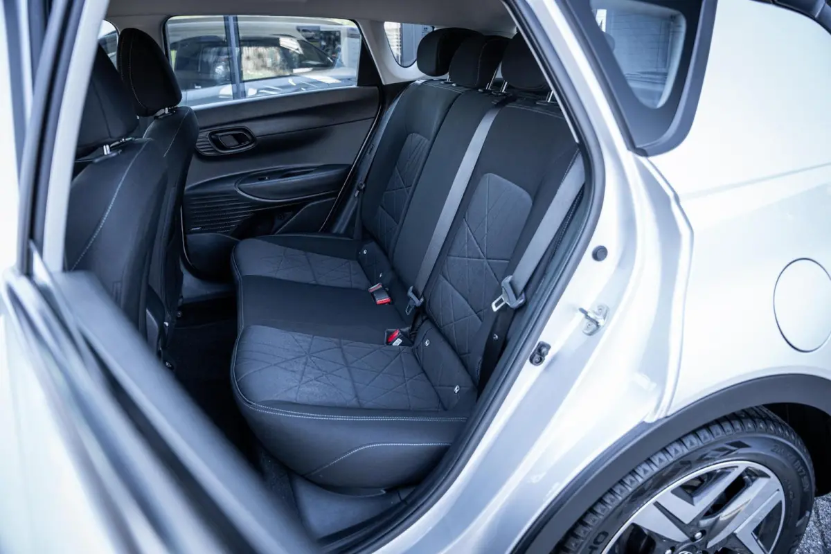 1.0 T-GDI*BOSE*CAMERA*DIGITAAL DASH*CARPLAY*LED