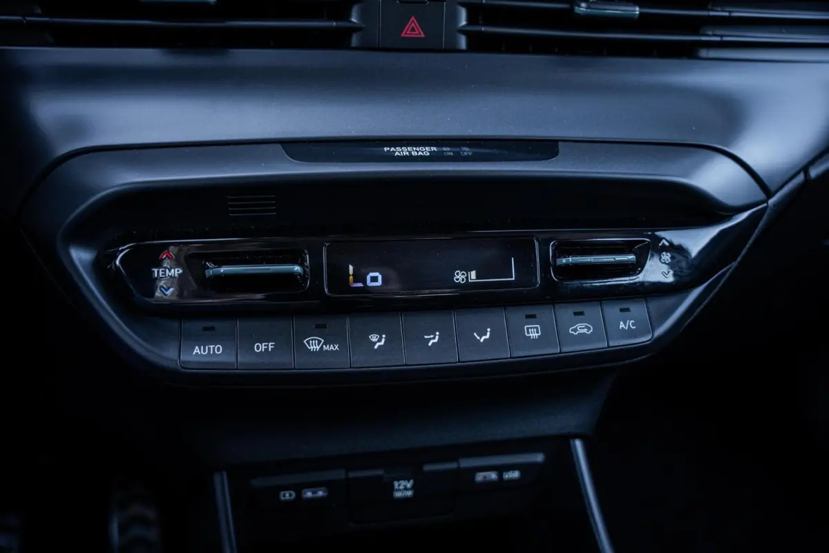 1.0 T-GDI*BOSE*CAMERA*DIGITAAL DASH*CARPLAY*LED