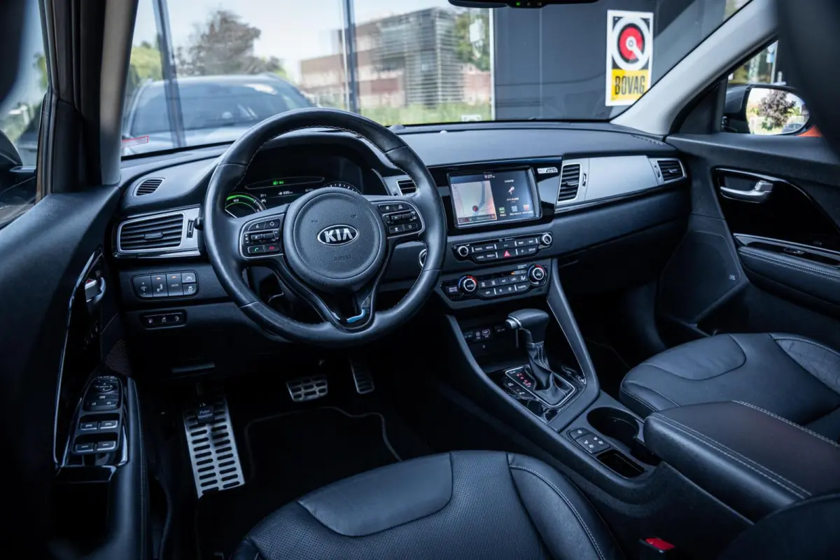 1.6 GDi Hybrid Executive*PHEV*SCHUIFDAK*LEDER*JBL!*