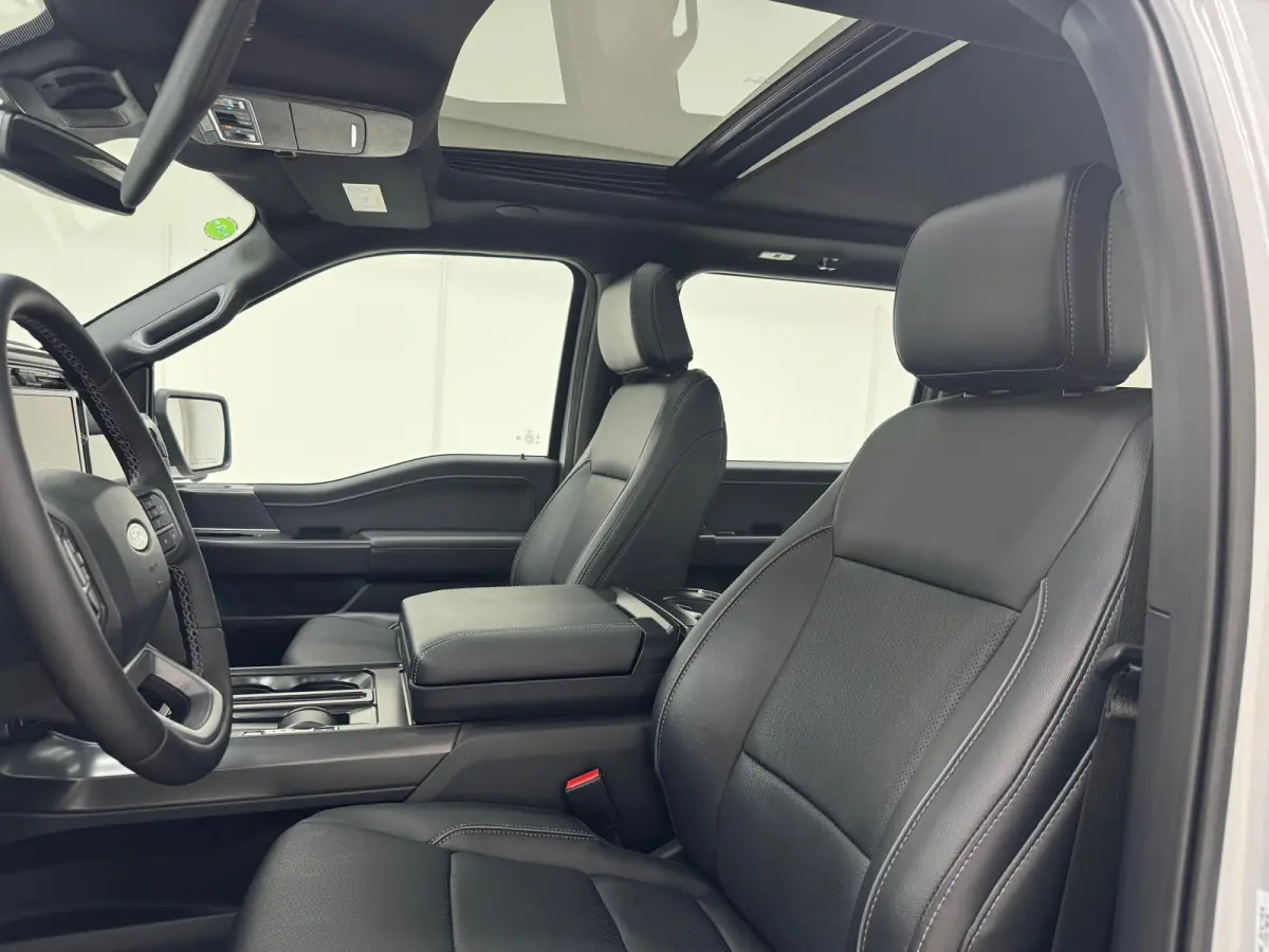 USA 5.0 V8 Lariat black FX4 / B&O / Pano / HUD