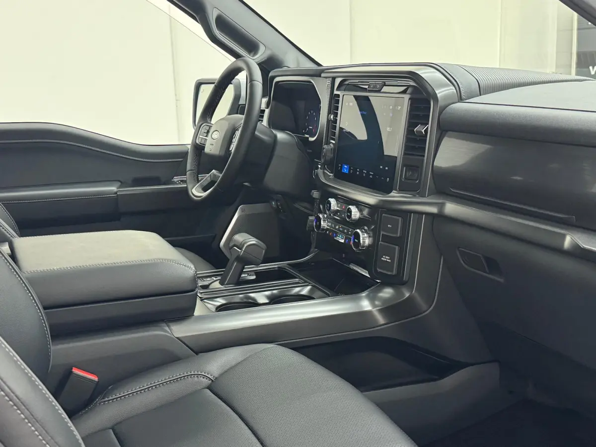 USA 5.0 V8 Lariat black FX4 / B&O / Pano / HUD