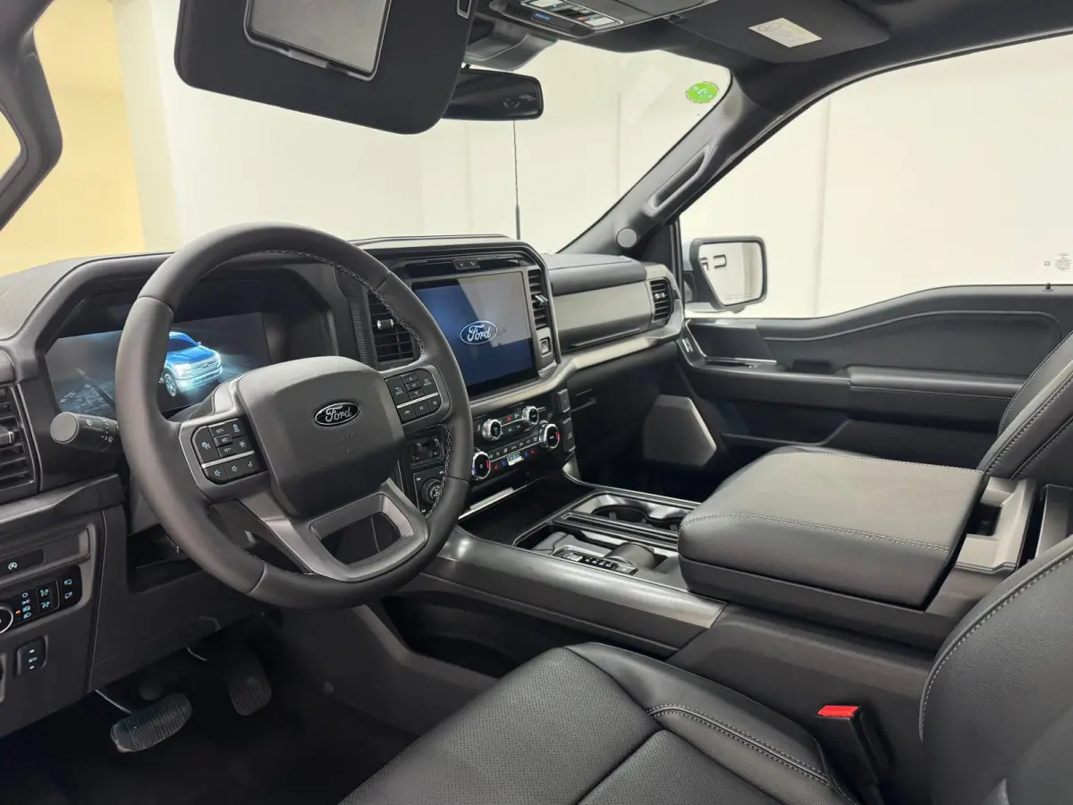 USA 5.0 V8 Lariat black FX4 / B&O / Pano / HUD