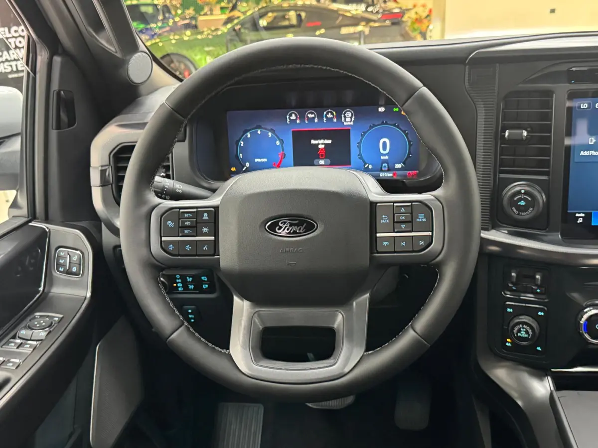 USA 5.0 V8 Lariat black FX4 / B&O / Pano / HUD