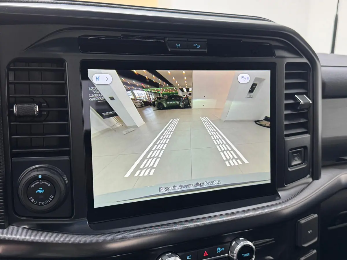 USA 5.0 V8 Lariat black FX4 / B&O / Pano / HUD