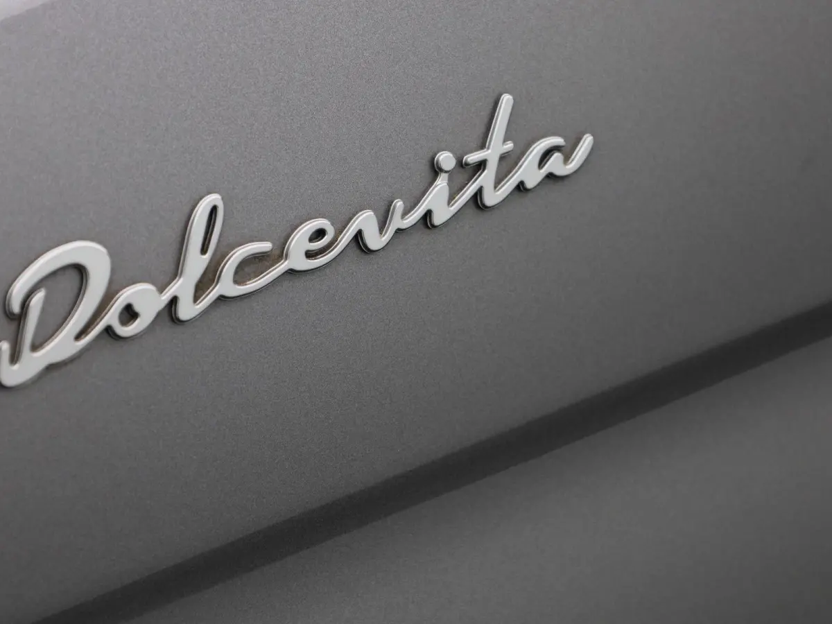 1.0 Hybrid Dolcevita | Apple Carplay | Cruise Control | Airconditioning | LMV |