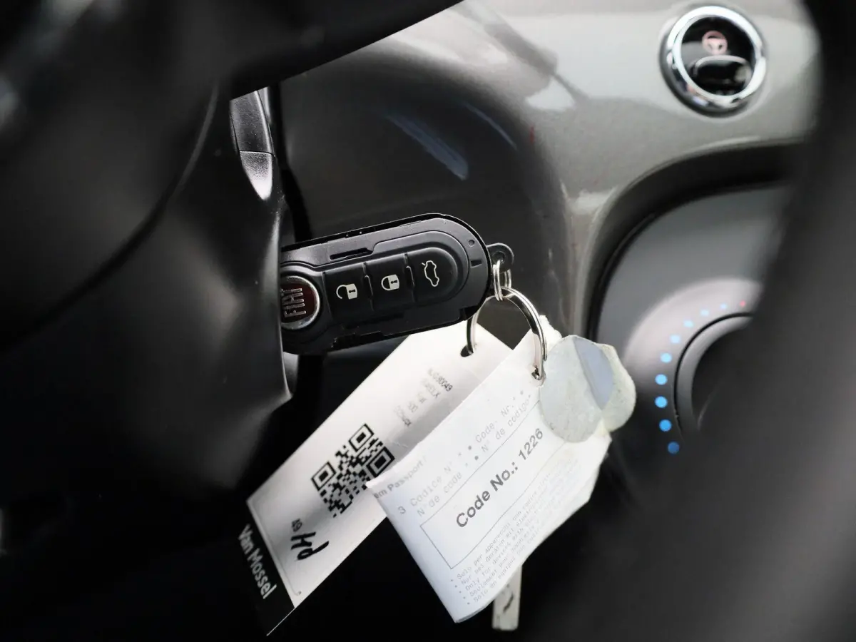 1.0 Hybrid Dolcevita | Apple Carplay | Cruise Control | Airconditioning | LMV |