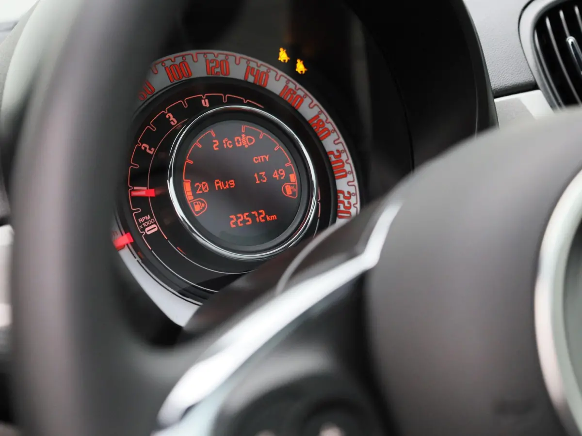 1.0 Hybrid Dolcevita | Apple Carplay | Cruise Control | Airconditioning | LMV |
