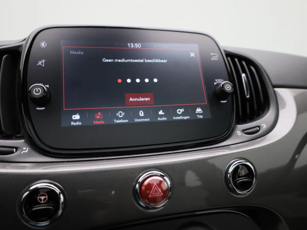 1.0 Hybrid Dolcevita | Apple Carplay | Cruise Control | Airconditioning | LMV |