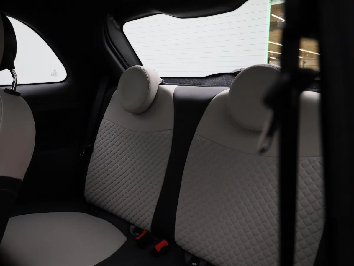 1.0 Hybrid Dolcevita | Apple Carplay | Cruise Control | Airconditioning | LMV |