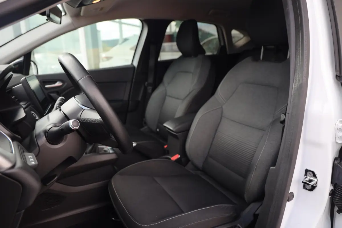 1.0 TCe 90 Business Zen | Carplay | Cruise | Led