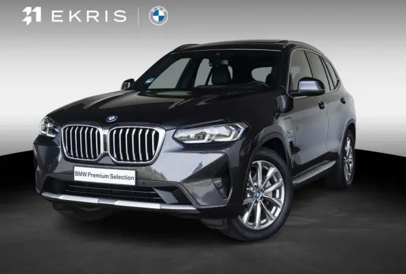 xDrive30e | High Executive | Comfort Access | Achteruitrijcamera | Panoramadak | Driving Assistant | Head Up Display | 19 inch | Stuurwielrand verwarmd