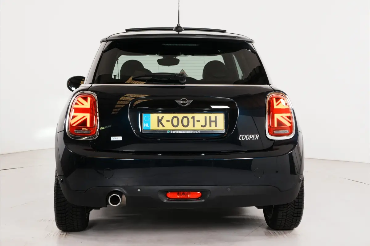 1.5 Cooper Chili | Pano | Leder | Stl. verw. | PDC | Sportstoelen |