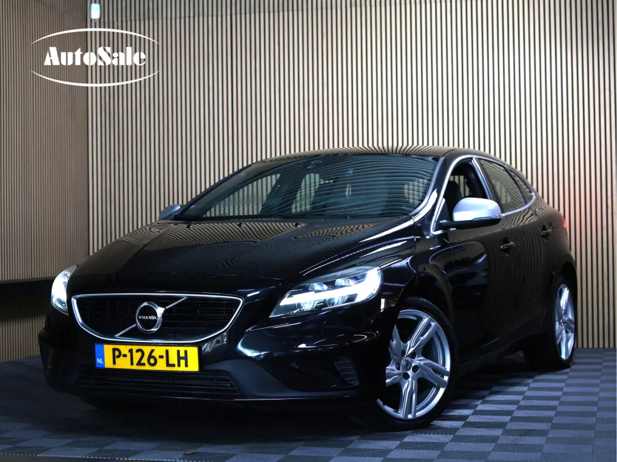 2.0 T5 R-Design AVM NAVI CLIMA CRUISE PDC STOELVERWARMING "18