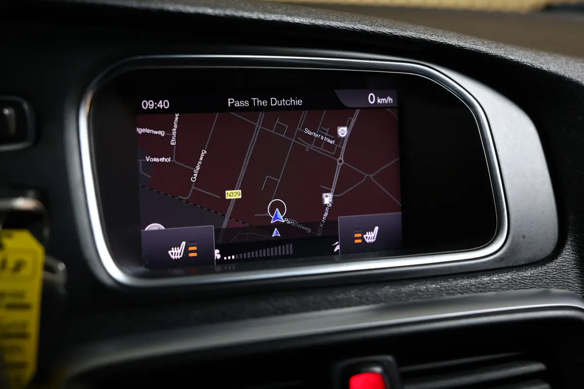 2.0 T5 R-Design AVM NAVI CLIMA CRUISE PDC STOELVERWARMING "18