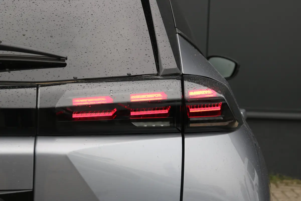 Allure, | Cruise control adaptief | Apple Carplay/Android Auto | Camera | Navi |