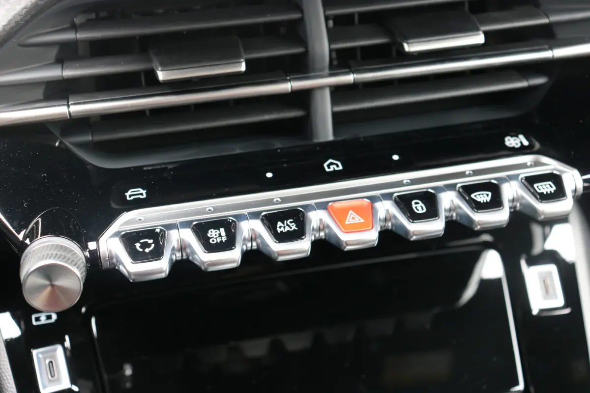 Allure, | Cruise control adaptief | Apple Carplay/Android Auto | Camera | Navi |