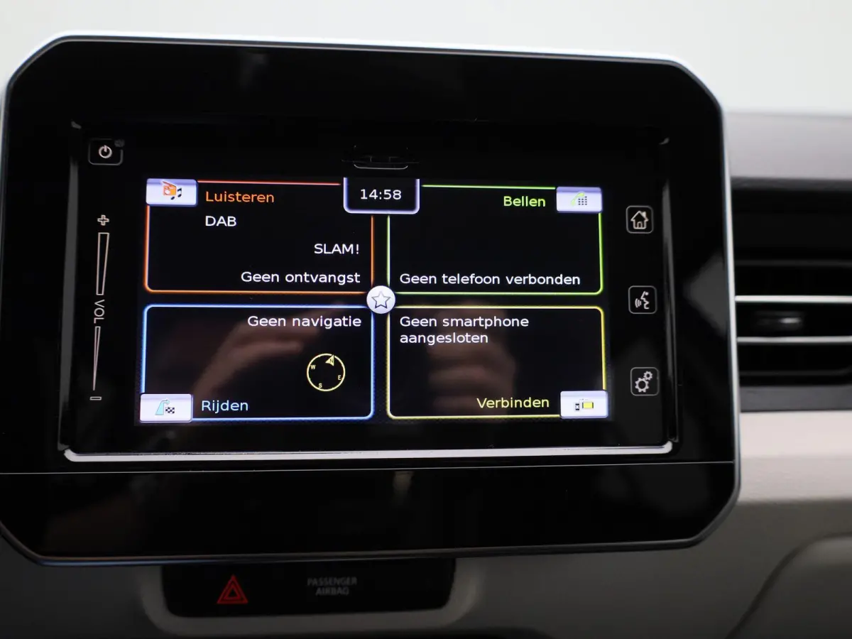 1.2 Select AUTOMAAT | 16 INCH LMV | LED | APPLE CARPLAY | KEYLES | CAMERA | DAB | CRUISE | CLIMA | STOELVERWARMING | 12 MAANDEN BOVAG GARANTIE |