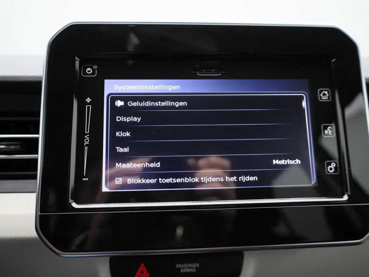 1.2 Select AUTOMAAT | 16 INCH LMV | LED | APPLE CARPLAY | KEYLES | CAMERA | DAB | CRUISE | CLIMA | STOELVERWARMING | 12 MAANDEN BOVAG GARANTIE |