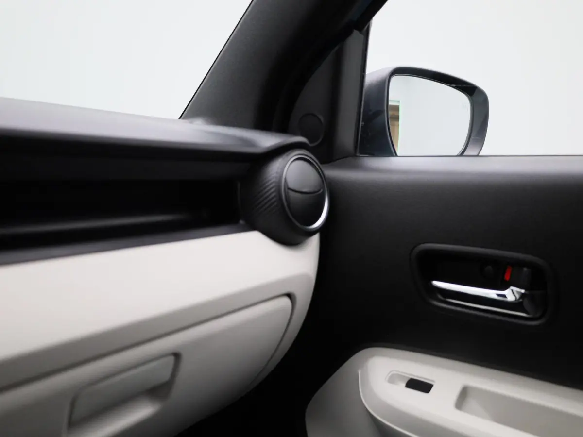 1.2 Select AUTOMAAT | 16 INCH LMV | LED | APPLE CARPLAY | KEYLES | CAMERA | DAB | CRUISE | CLIMA | STOELVERWARMING | 12 MAANDEN BOVAG GARANTIE |