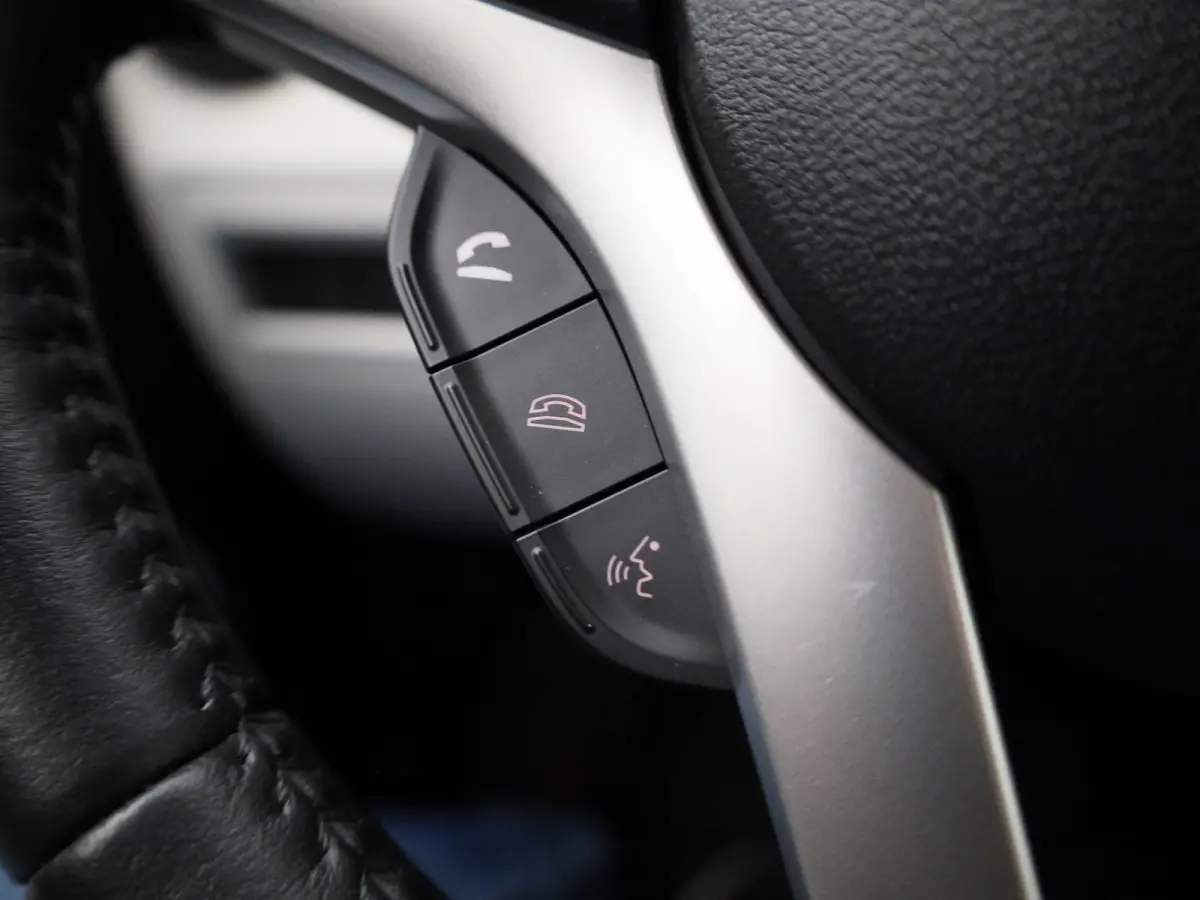 1.2 Select AUTOMAAT | 16 INCH LMV | LED | APPLE CARPLAY | KEYLES | CAMERA | DAB | CRUISE | CLIMA | STOELVERWARMING | 12 MAANDEN BOVAG GARANTIE |