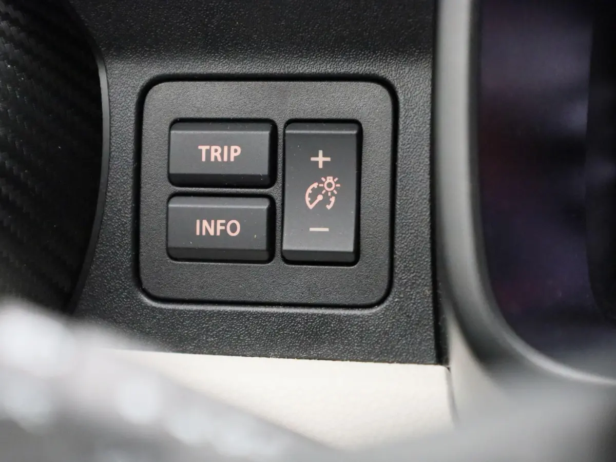 1.2 Select AUTOMAAT | 16 INCH LMV | LED | APPLE CARPLAY | KEYLES | CAMERA | DAB | CRUISE | CLIMA | STOELVERWARMING | 12 MAANDEN BOVAG GARANTIE |
