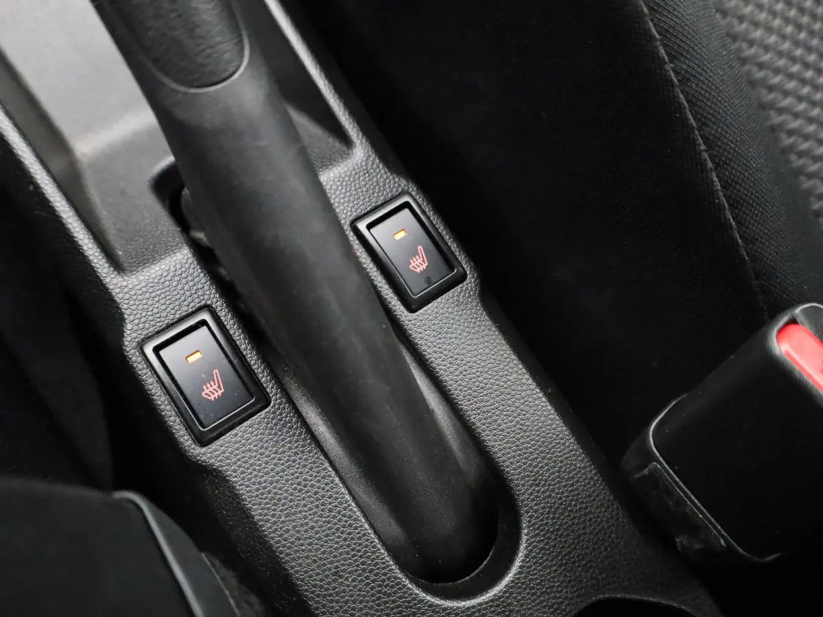 1.2 Select AUTOMAAT | 16 INCH LMV | LED | APPLE CARPLAY | KEYLES | CAMERA | DAB | CRUISE | CLIMA | STOELVERWARMING | 12 MAANDEN BOVAG GARANTIE |