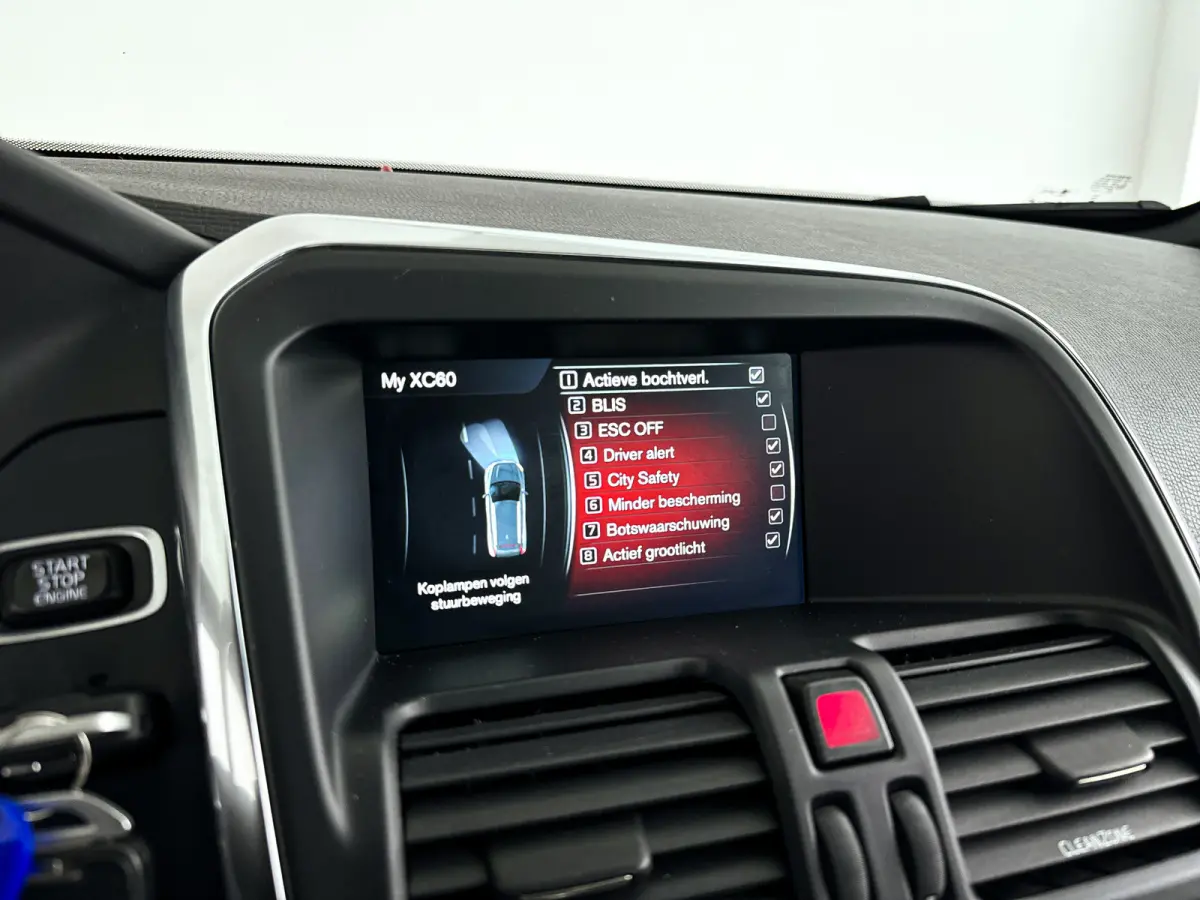 T5 FWD Nordic+ | Panoramadak | Park assist | Cruise control | Stoelverwarming