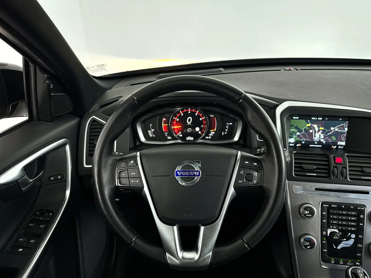 T5 FWD Nordic+ | Panoramadak | Park assist | Cruise control | Stoelverwarming