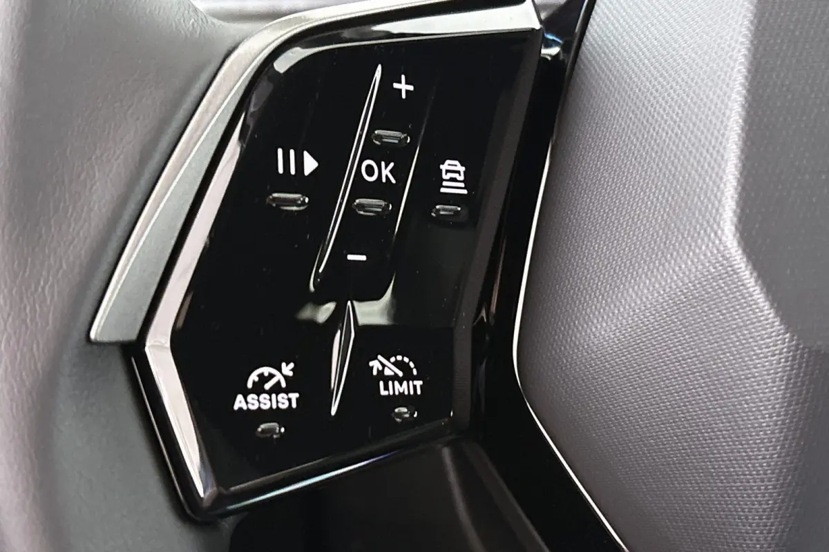 1.6 plug-in Hybrid 195 Allure /Navi / Camera / Trekhaak / Voordeel