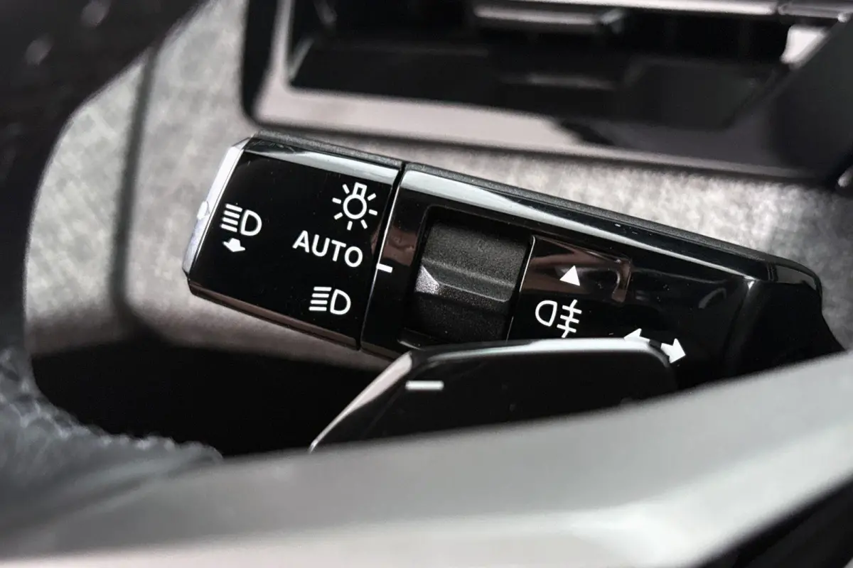 1.6 plug-in Hybrid 195 Allure /Navi / Camera / Trekhaak / Voordeel