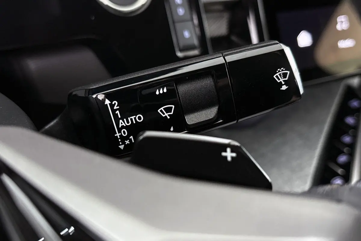 1.6 plug-in Hybrid 195 Allure /Navi / Camera / Trekhaak / Voordeel